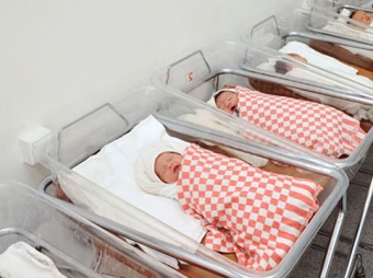 <b>Azərbaycanın <span style="color:red;">ON MİLYONUNCU SAKİNİ  doğuldu</b>