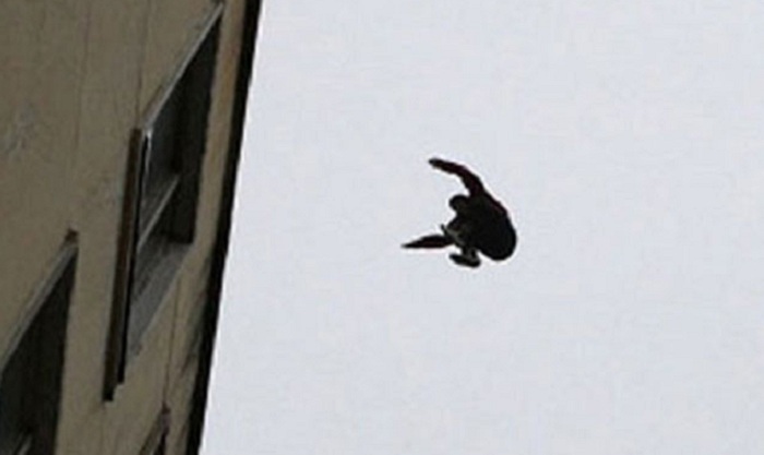 <b><span style="color:red;">İntihar edən şagirdlər  - bunun qarşısını necə almaq olar?</b>