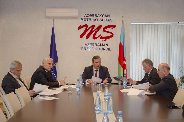 [b]Mətbuat Şurası şikayətləri araşdırdı[/b]