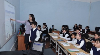 <b>"Orta məktəblərdə dini biliklərin tədrisi işinə çoxdan başlanılmalı idi" - <span style="color:red;">Ekspert </b>