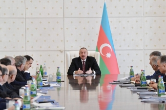 "Yeni iqtisadi inkişaf modeli qurmalıyıq və qururuq" - Azərbaycan Prezidenti