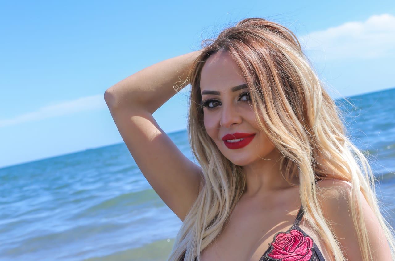 Aparıcının özündən gözəl qızı - <span style="color:red;">FOTO  