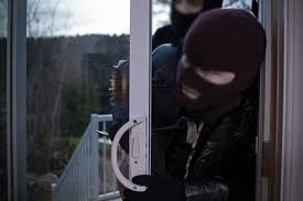 Avtomobil və ev soyğunçuları tutuldu