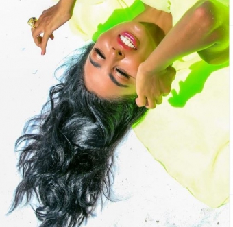 Aparıcıdan yeni <span style="color:red;">FOTOLAR 