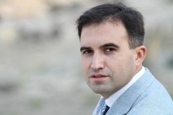 Tanınmış aparıcı yenidən Həcc ziyarətinə gedir-<span style="color:red;">FOTO 