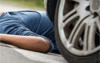 Bakıda "Mercedes"lə vurulan piyada öldü