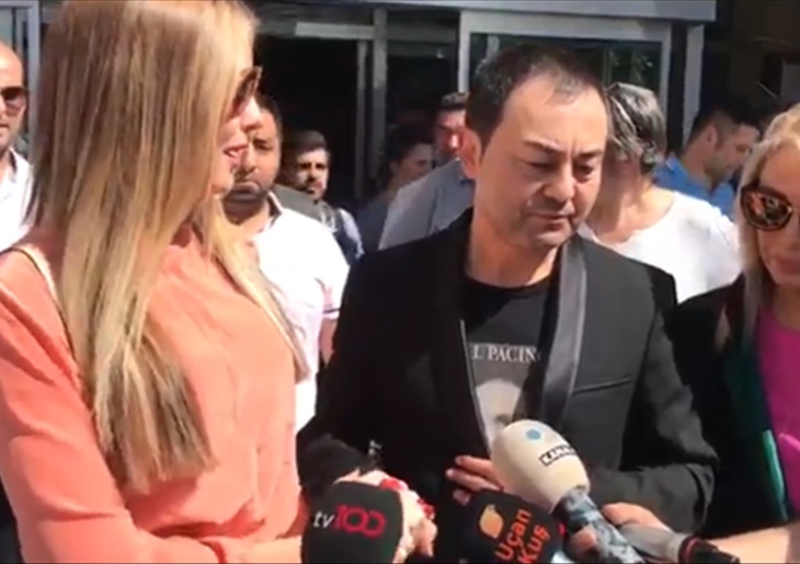 Məşhur cütlük boşandı - <span style="color:red;">"Sevərək ayrıldım" 