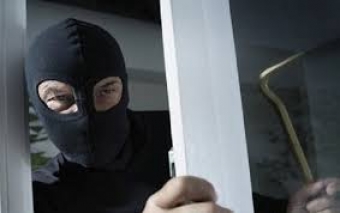 Məsciddən oğurluq edildi