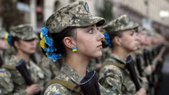 Ukraynalılar pul vahidlərini dollarla əvəzləmək istəyir