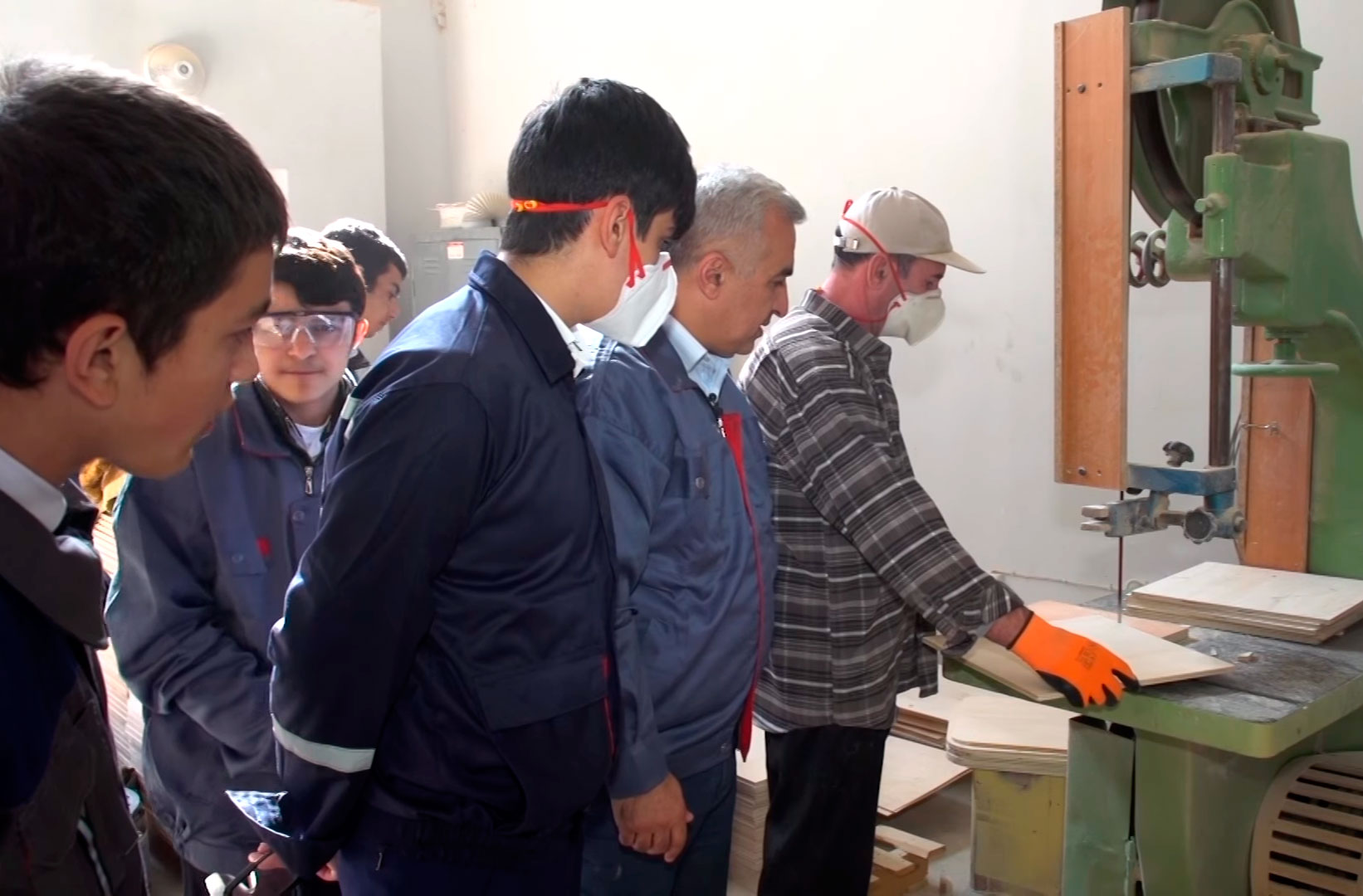 Peşə təhsili müəssisələrinə sənəd verənlərin sayı açıqlanıb