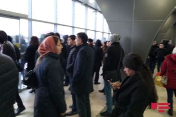 Bakı-Sumqayıt qatarında texniki nasazlıq aradan qaldırıldı - FOTOLENT - YENİLƏNİB