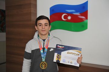 Azərbaycanlı tələbə erməni rəqibinə 10:0 hesabı ilə qalib gəldi