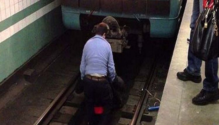 Rayondan gəlib metroda özünü öldürmək istədi