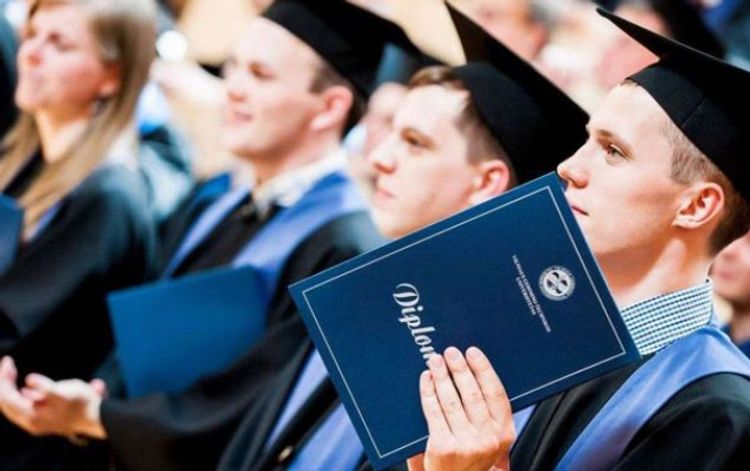 Xaricdə oxumaq istəyən tələbələrin DİQQƏTİNƏ: ekspertdən MÜRACİƏT