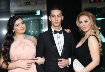 Roza Zərgərlinin oğlu bələdiyyə üzvü seçildi - FOTOLAR