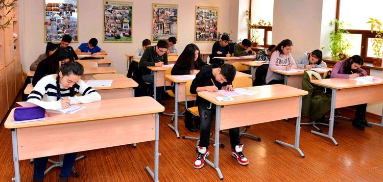 Bakı şəhərindəki məktəblərdə təhsil alanların sayı açıqlandı