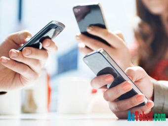 <b>Ölkədə  hər 100 nəfərə 104 mobil abunəçi düşür</b>