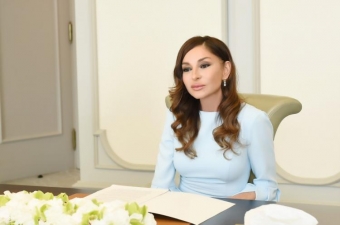 Mehriban Əliyeva xalqımızı təbrik etdi