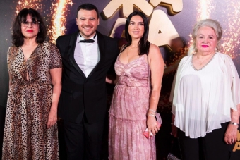 Emin Ağalarov anası, bacısı, nənəsi ilə - <span style="color:red;">FOTO 