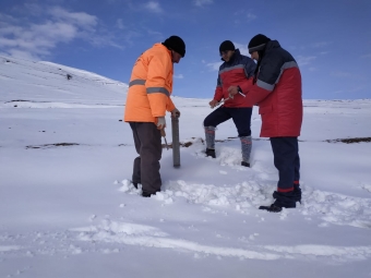 Yüksək dağlıq ərazilərdə qarölçmə işləri aparılır