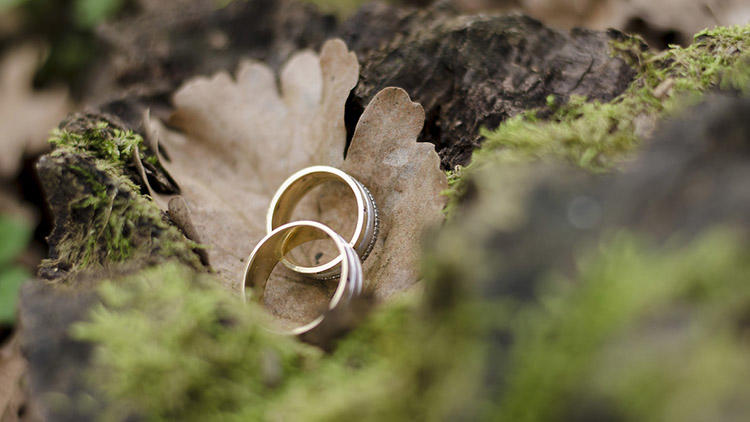 <b>Sevgilisinə evlilik təklif etdi,<span style="color:red;"> hər ikisi tutuldu </b>