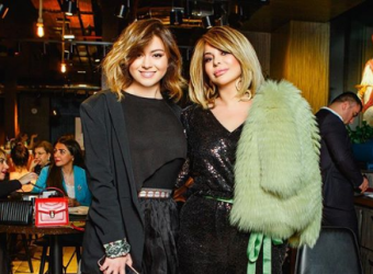 <b>48 yaşlı Aygün Kazımova qızı ilə - <span style="color:red;">FOTOLAR</b> 