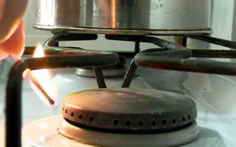 <b>Rəsmilər "qaz problemi yoxdur" deyirlər, sakinlər isə...</b>