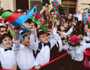 Valideynlər  birinci sinfə qəbulla bağlı hansı suallara <span style="color:red;">CAVAB AXTARIR? 