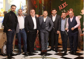 <b>Tanınmış aparıcımız qızına məclis qurdu - <span style="color:red;">FOTOLAR</b> 