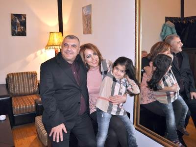 <b>Lalə Məmmədovanın keçmiş ərindən <span style="color:red;">ŞOK SÖZLƏR: <span style="color:red;"> "Qızım məni söyür"  </b>