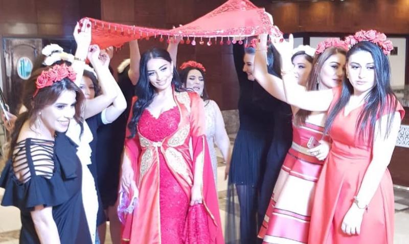 Anar Mədətovun 2-ci xanımı xınayaxdısından FOTOLAR PAYLAŞDI 