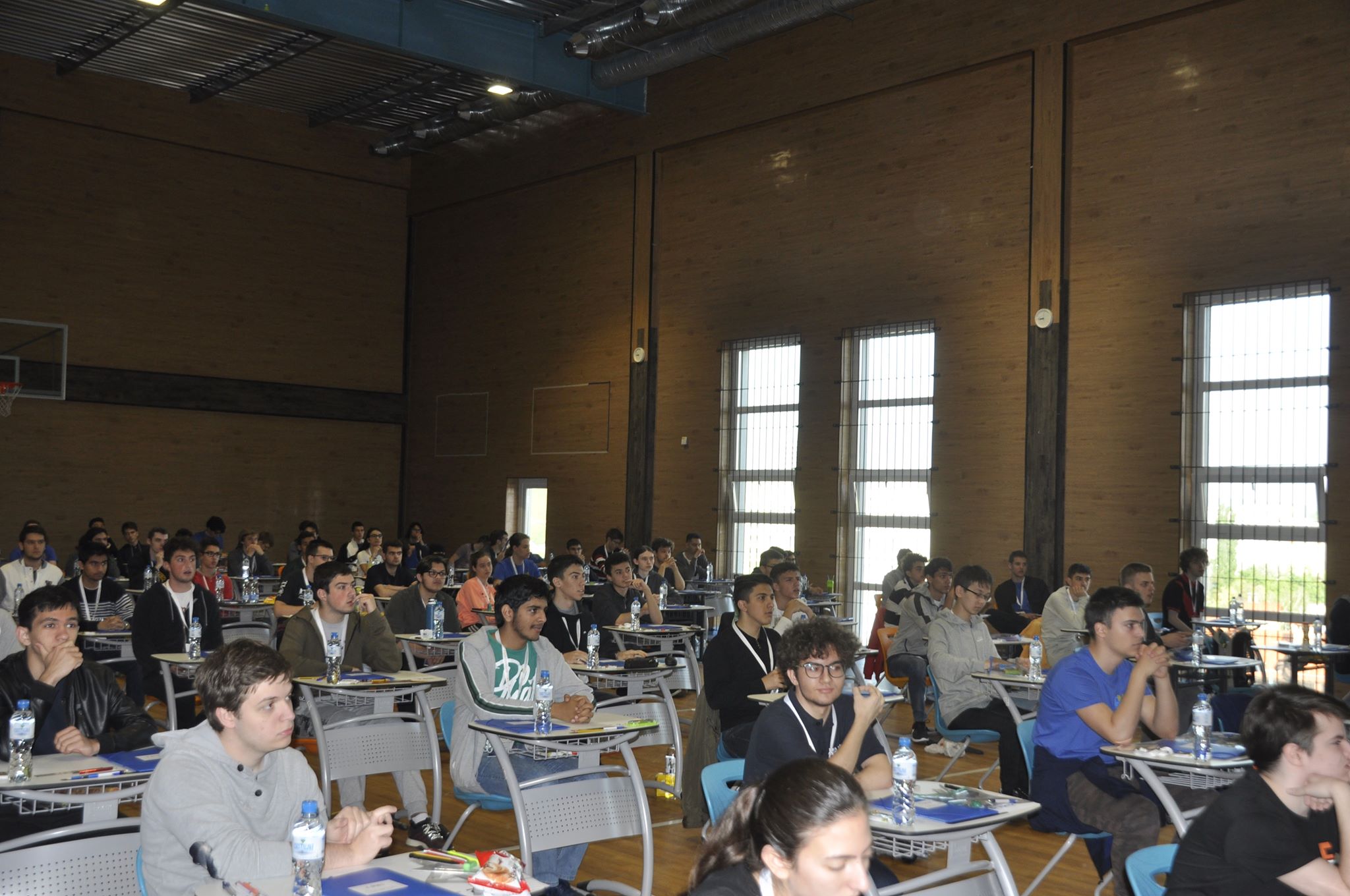 Məktəblilərimiz olimpiadada 5 medal qazandılar