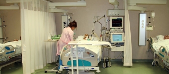 <b>Xəstələrə “ağıllı xəstə qolbağı” paylanıldı -<span style="color:red;"> Azərbaycan səhiyyəsində İLK </b>