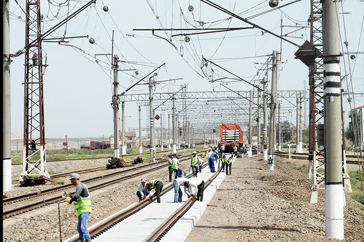 Bu dəmir yolunun tikintisinə 700 milyon avro ayrılıb