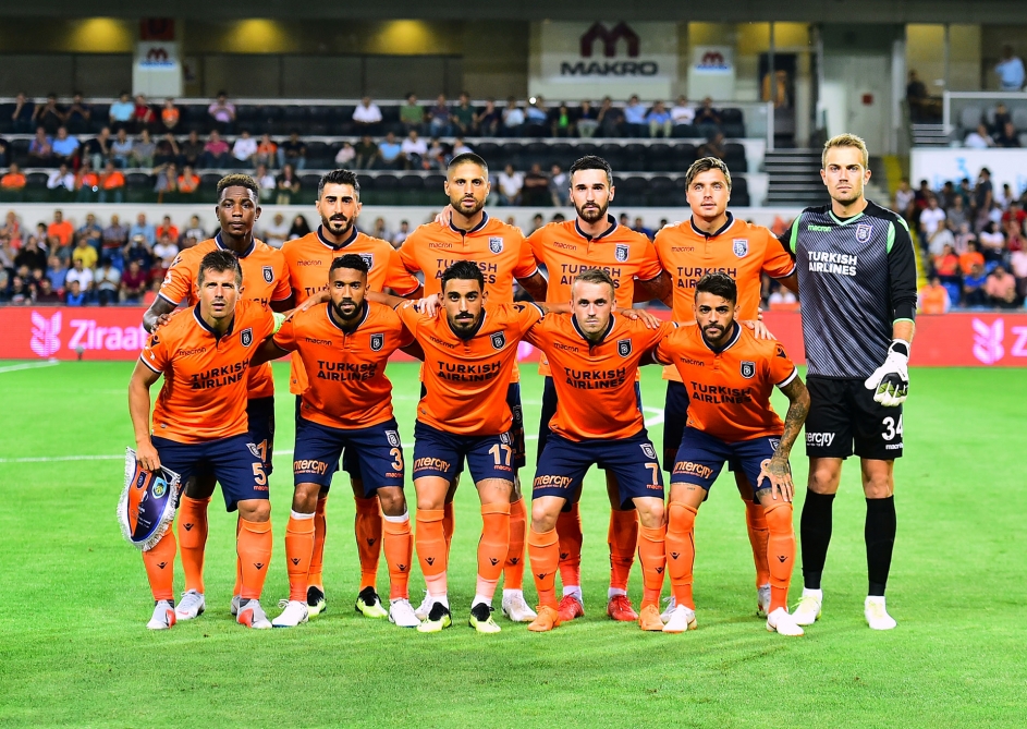 6 futbolçu “Başakşəhər”dən gedir