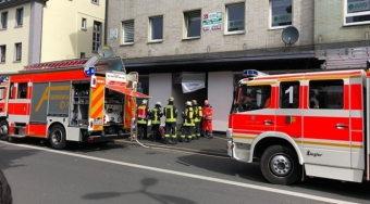 <b>Almaniyada məscidə hücum: <span style="color:red;">içəridə olan ailələr, uşaqlar...  </b>