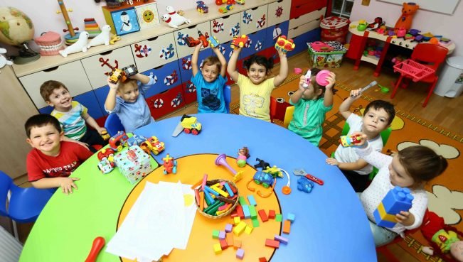 Uşaq bağçalarının dağ boyda problemləri: <span style="color:red;">çıxış yolu nədədir? 