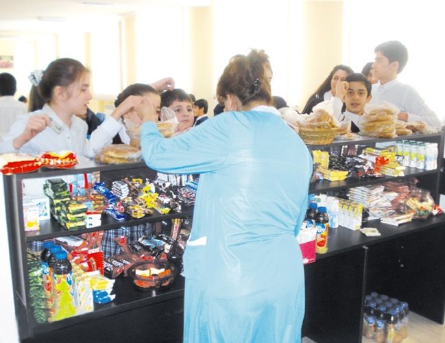 Məktəb bufetlərində hansı qidaların satışı QADAĞANDIR? - SİYAHI