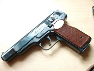 Keçmiş məhkumdan tapança götürüldü 