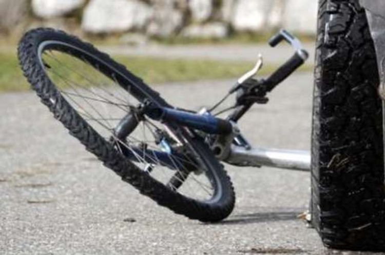 Velosipedçini maşın vurub öldürdü 