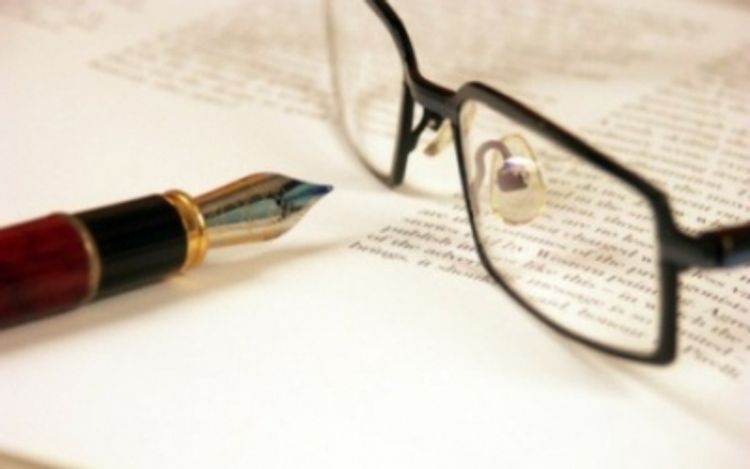 Uşaqları öldürən, morqda işləyən, xərçəngə qalib gələn, ... yazıçılar - 10 MARAQLI FAKT