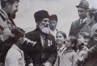 136 yaşında ata olan azərbaycanlı: <span style="color:red;">“Mənə ət verin, ət”  - <span style="color:red;">Tarix 