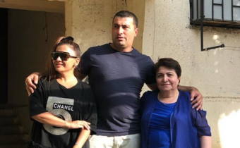 Rəqqasə Fatimə anası və qardaşı ilə -<span style="color:red;"> FOTO 