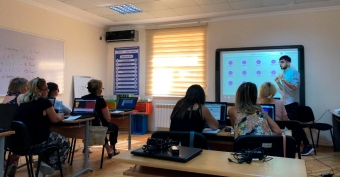 "Rəqəmsal bacarıqlar" layihəsi çərçivəsində ixtisasartırma təlimləri keçirilib