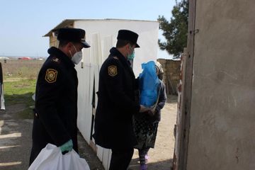 Aztəminatlı və kimsəsizlərə ərzaq paylanıldı - FOTO