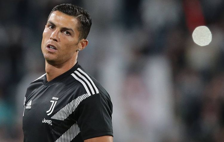 Ronaldo ilk milyarder futbolçu olacaq