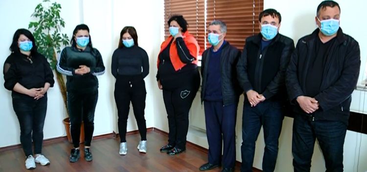 Bu kafenin sahibi müştəriləri ilə birlikdə cəzalandı - FOTO