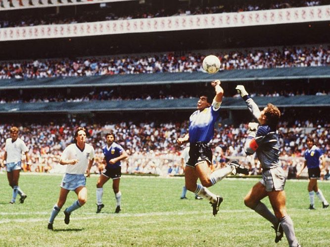 Futbol qaydaları dəyişdi