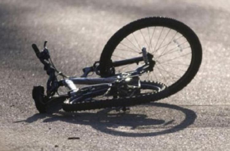 İki maşın toqquşdu: velosipediçi öldü