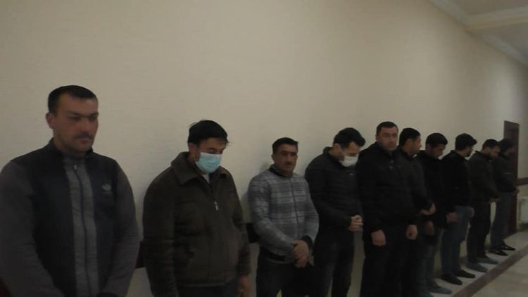 Yalandan yasa getmək istəyən 50 nəfər cərimələndi - FOTO